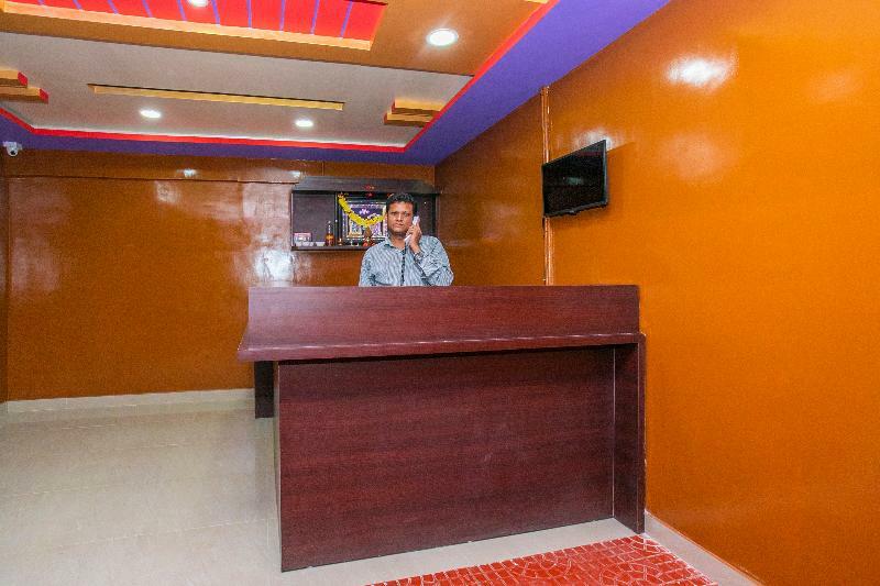 Flagship Sri Hari Premium Comforts Near Sandhya Digital 4K Theatre Bangalore Exterior foto